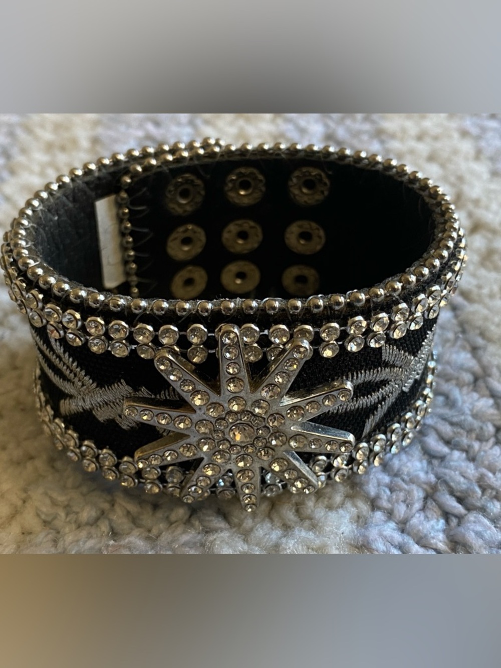 Bling All Rhinestone Star Center pc
rhinestone Western leather Cuff Bracelet